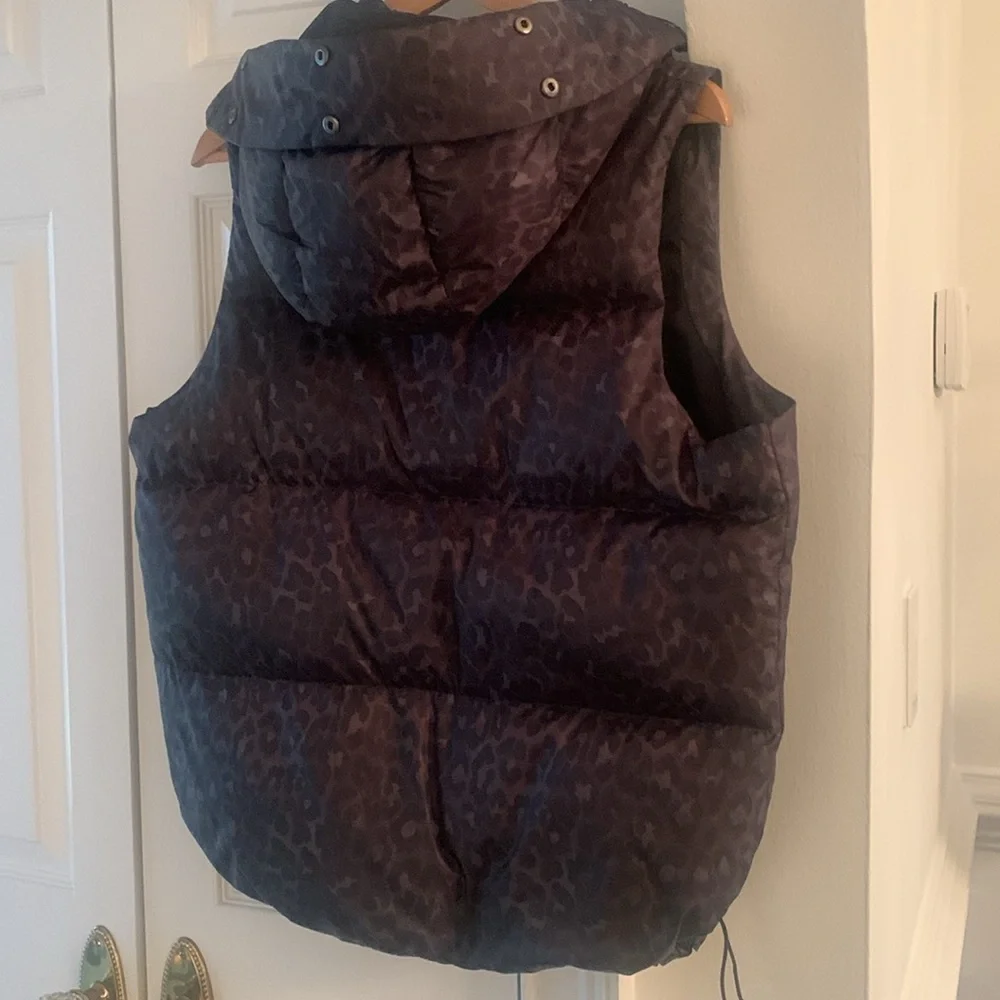 EUC Coach Animal Print 70 % Duck Down Puffer Vest  Medium ( can fit large )